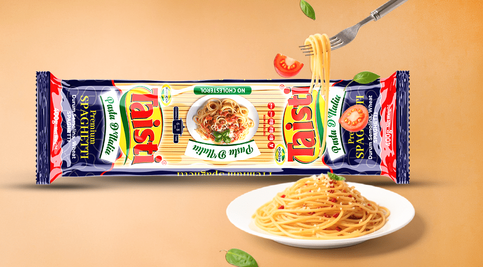 Taisti spaghetti pack with plated pasta and tomato garnish